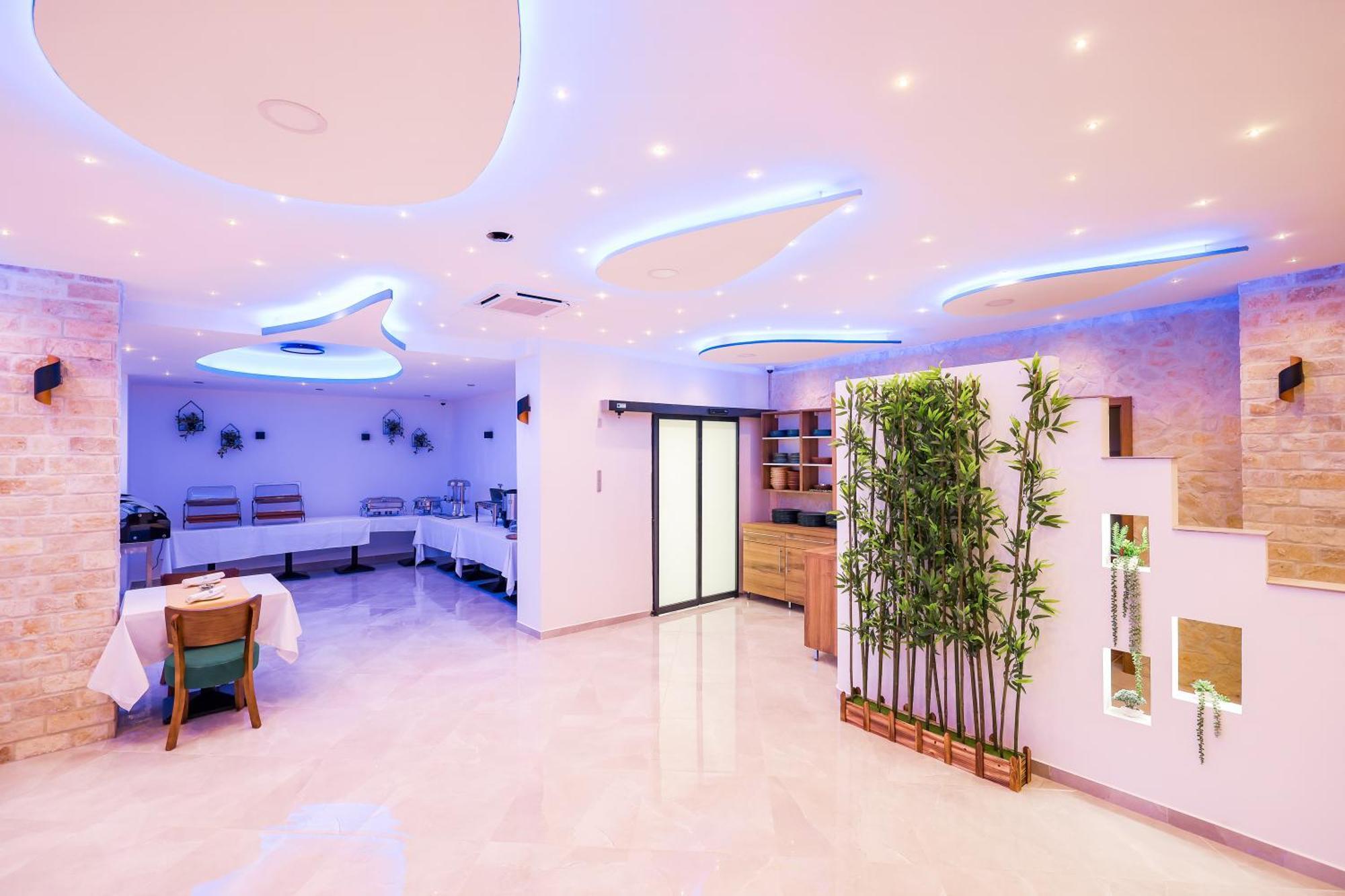Hotel Kanjon Zrmanje オブロヴァツ エクステリア 写真