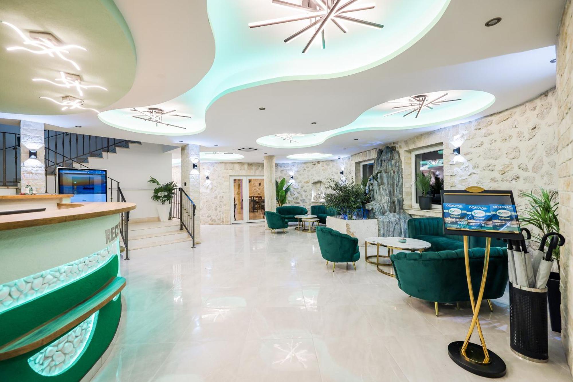 Hotel Kanjon Zrmanje オブロヴァツ エクステリア 写真
