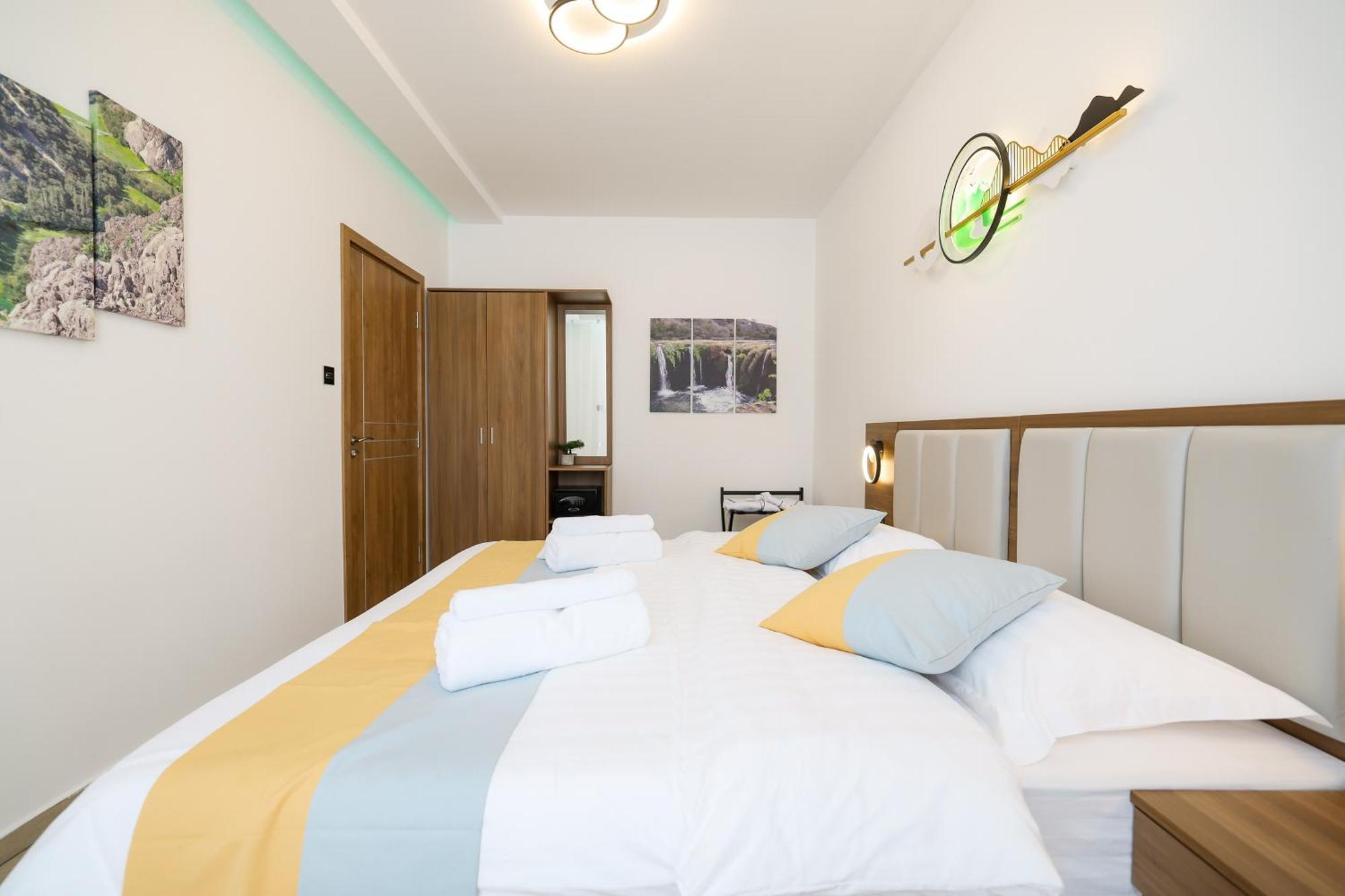 Hotel Kanjon Zrmanje オブロヴァツ エクステリア 写真