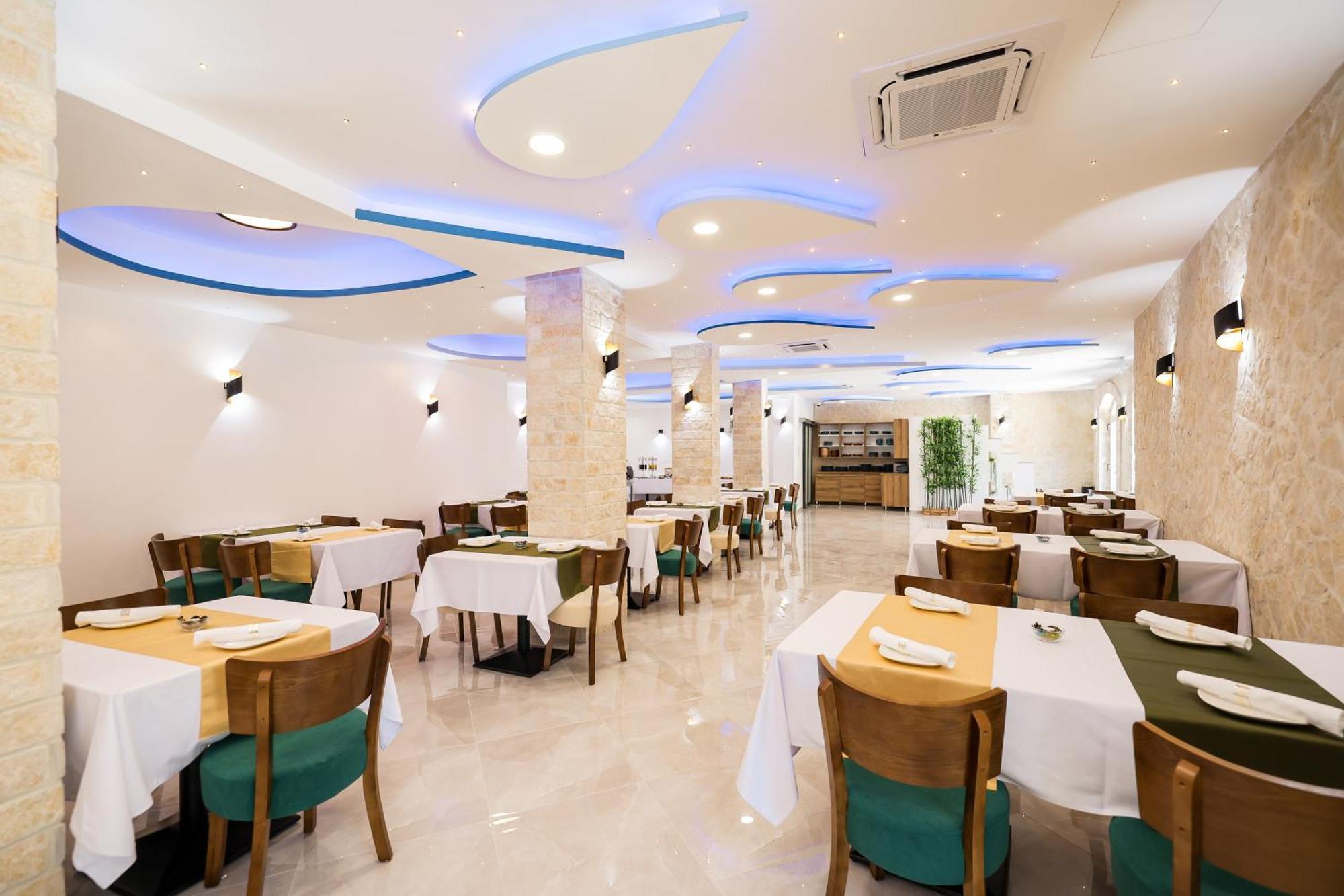 Hotel Kanjon Zrmanje オブロヴァツ エクステリア 写真